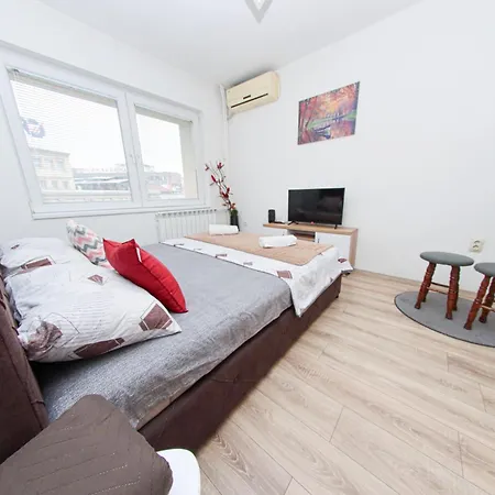 Apartment Fantazy Main Square