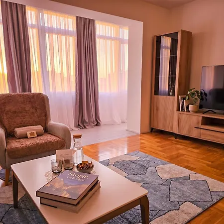 Διαμέρισμα Fantazy Main Square Free Parking *